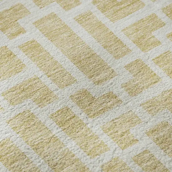 8' Wheat And Ivory Geometric Washable Round Rug With UV Protection Photo 9