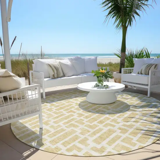 8' Wheat And Ivory Round Geometric Washable Indoor Outdoor Area Rug Photo 6
