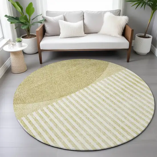 8' Wheat And Ivory Round Geometric Washable Indoor Outdoor Area Rug Photo 7