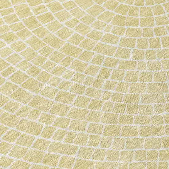 8' Wheat And Ivory Round Geometric Washable Indoor Outdoor Area Rug Photo 7