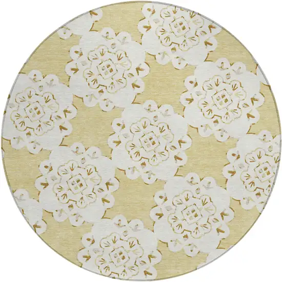 8' Wheat And Ivory Round Quatrefoil Washable Indoor Outdoor Area Rug Photo 2