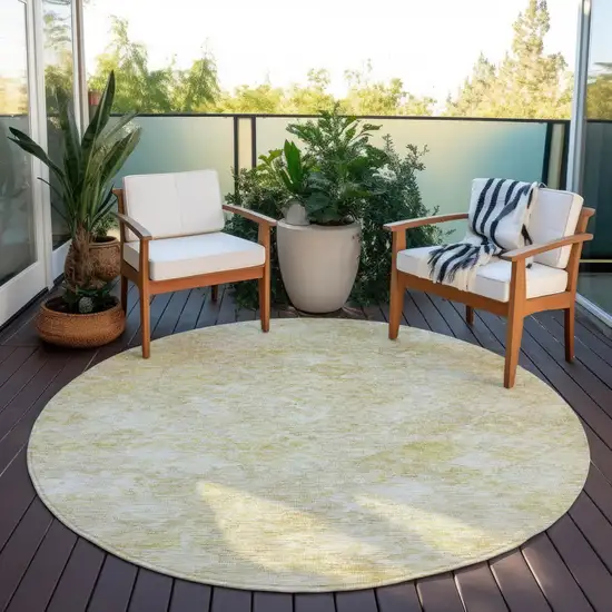8' Wheat And Light Yellow Round Floral Washable Indoor Outdoor Area Rug Photo 7