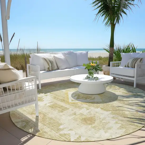 8' Wheat Gold And Beige Round Southwestern Washable Indoor Outdoor Area Rug Photo 7