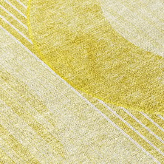 8' Wheat Gold And Ivory Round Geometric Washable Indoor Outdoor Area Rug Photo 4