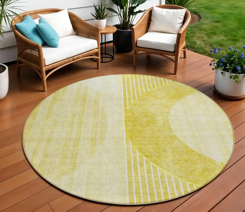 8' Wheat Gold And Ivory Round Geometric Washable Indoor Outdoor Area Rug Photo 1