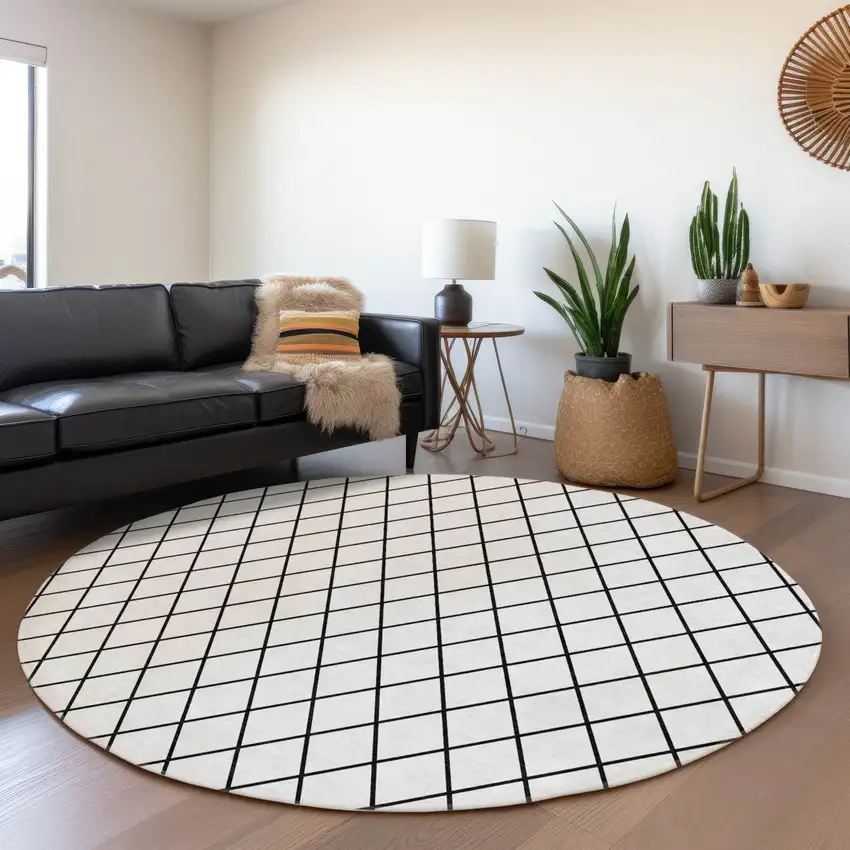 8' White And Black Geometric Washable Round Rug With UV Protection Photo 4