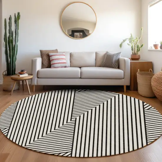 8' White And Black Geometric Washable Round Rug With UV Protection Photo 4
