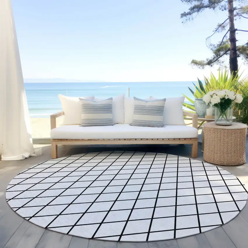 8' White And Black Round Geometric Washable Indoor Outdoor Area Rug Photo 8