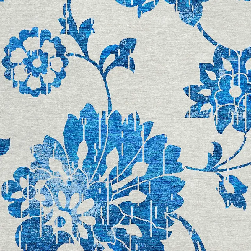 8' White And Denim Blue Round Floral Washable Indoor Outdoor Area Rug Photo 5