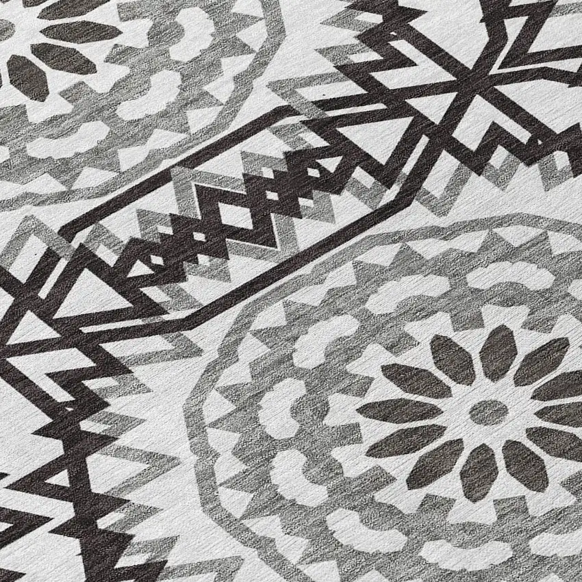 8' White Black And Gray Round Floral Medallion Washable Indoor Outdoor Area Rug Photo 7