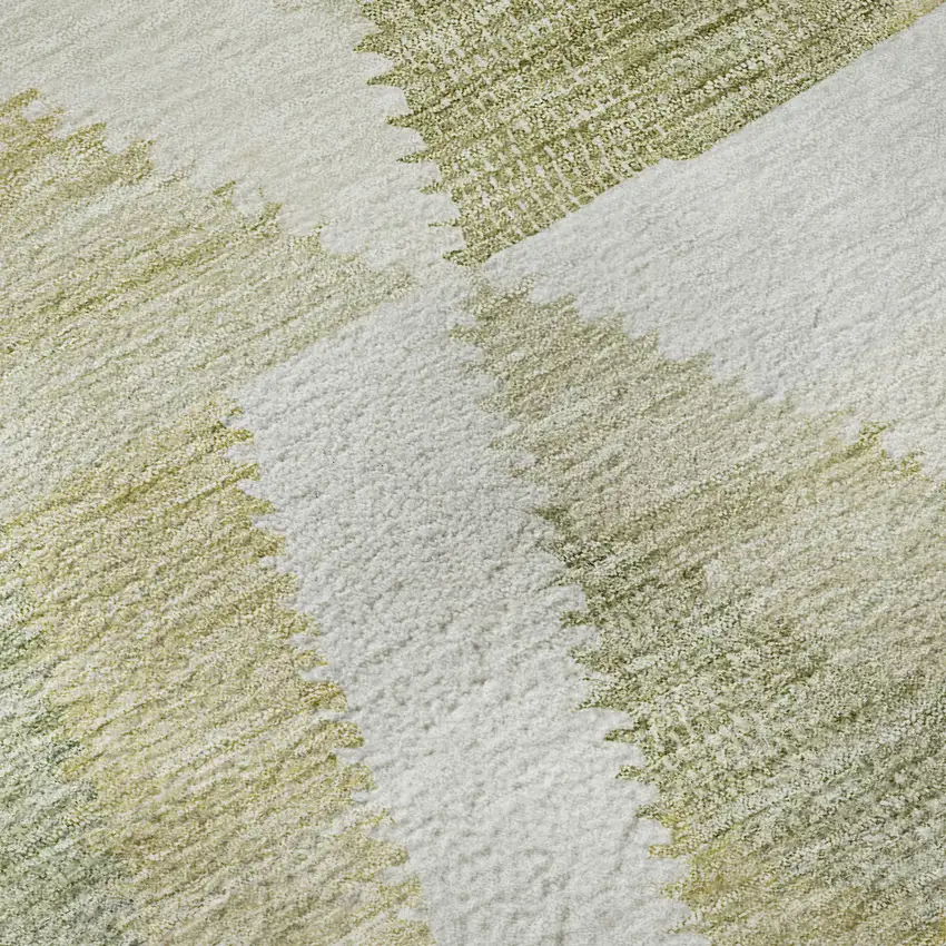 8' X 8' Artichoke Green Ivory And Wheat Geometric Washable Round Rug With UV Protection Photo 8