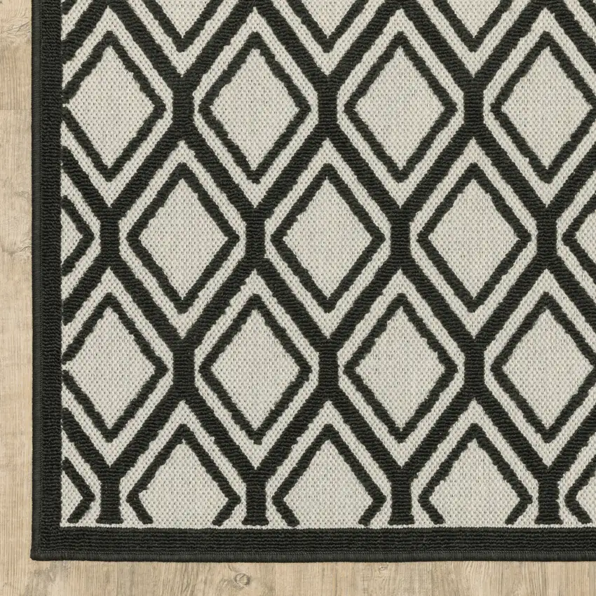 2' X 7' Beige Geometric Stain Resistant Indoor Outdoor Area Rug Photo 3