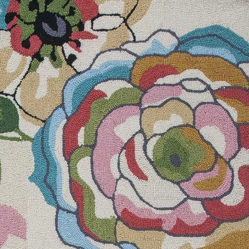 3'X5' Beige Hand Hooked Oversized Floral Indoor Area Rug Photo 5