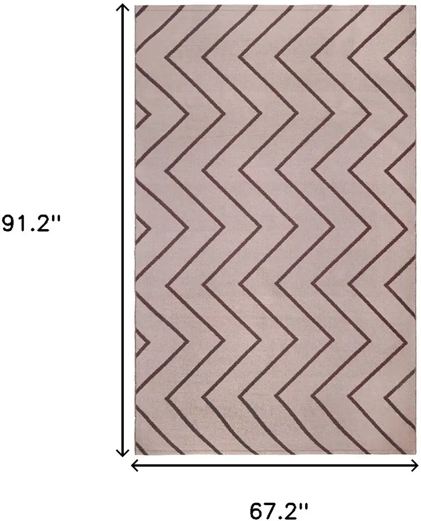 5' X 7' Beige Waves Stain Resistant Indoor Outdoor Area Rug Photo 9