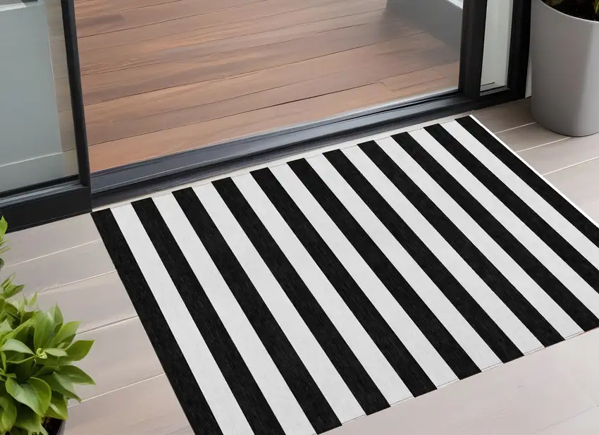 3' X 4' Black and White Striped Washable Non Skid Indoor Outdoor Area Rug Photo 1
