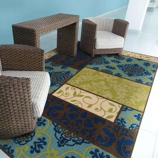6' X 9' Brown Geometric Stain Resistant Indoor Outdoor Area Rug Photo 4