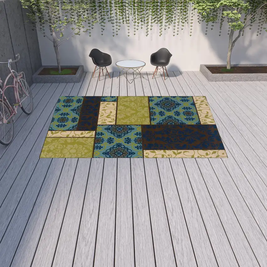 9' X 13' Brown Geometric Stain Resistant Indoor Outdoor Area Rug Photo 2