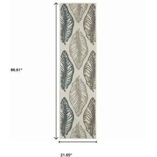 2' X 7' Floral Stain Resistant Indoor Outdoor Area Rug Photo 8
