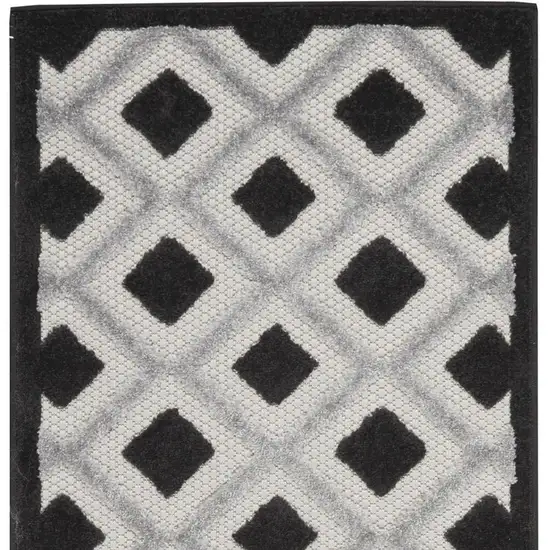 8' Black And White Indoor Outdoor Runner Rug Photo 4