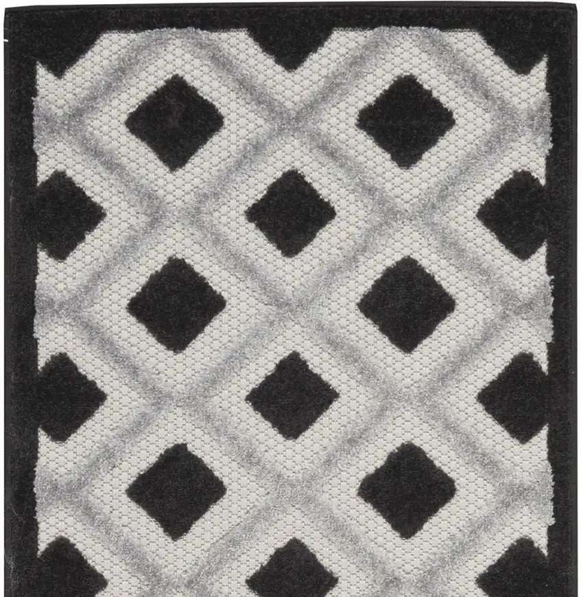 8' Black And White Indoor Outdoor Runner Rug Photo 4