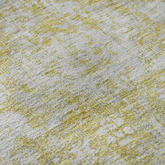 8' X 8' Gold And Silver Oriental Washable Round Rug With UV Protection Photo 8