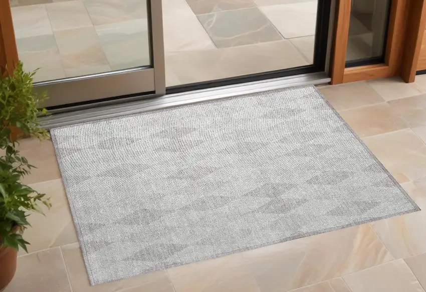 Gray Geometric Washable Non Skid Indoor Outdoor Area Rug Photo 1