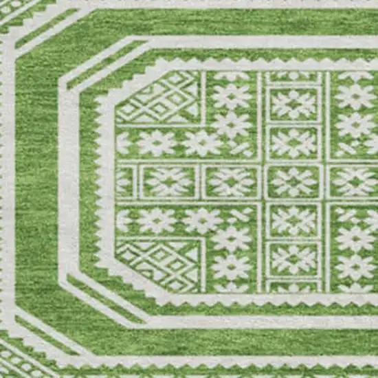 8' X 8' Green And Ivory Geometric Washable Round Rug With UV Protection Photo 3