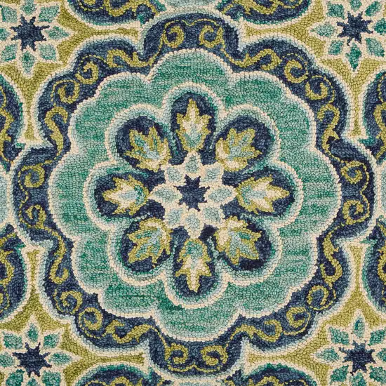 5' X 5' Green Round Wool Floral Hand Tufted Area Rug Photo 7