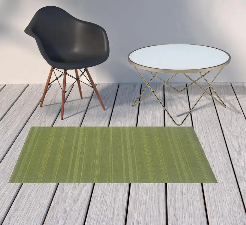 3' X 5' Green Stain Resistant Indoor Outdoor Area Rug Photo 2