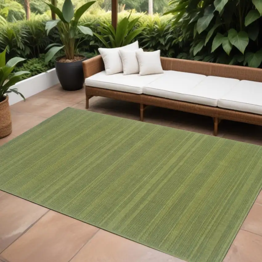 Green Stain Resistant Indoor Outdoor Area Rug Photo 1
