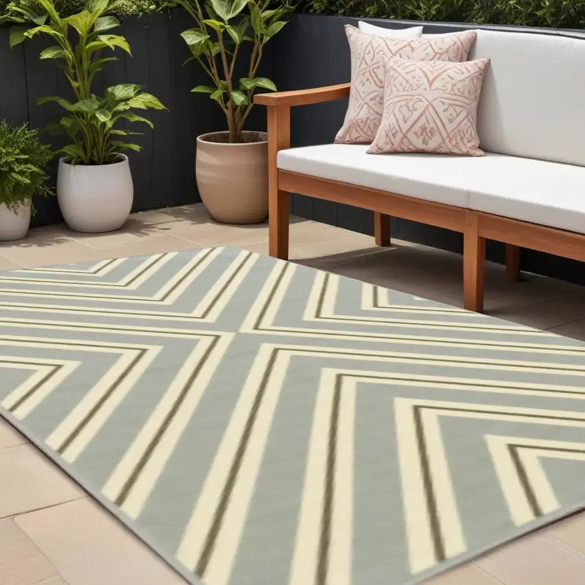 Gray and Ivory Geometric Stain Resistant Indoor Outdoor Area Rug Photo 1