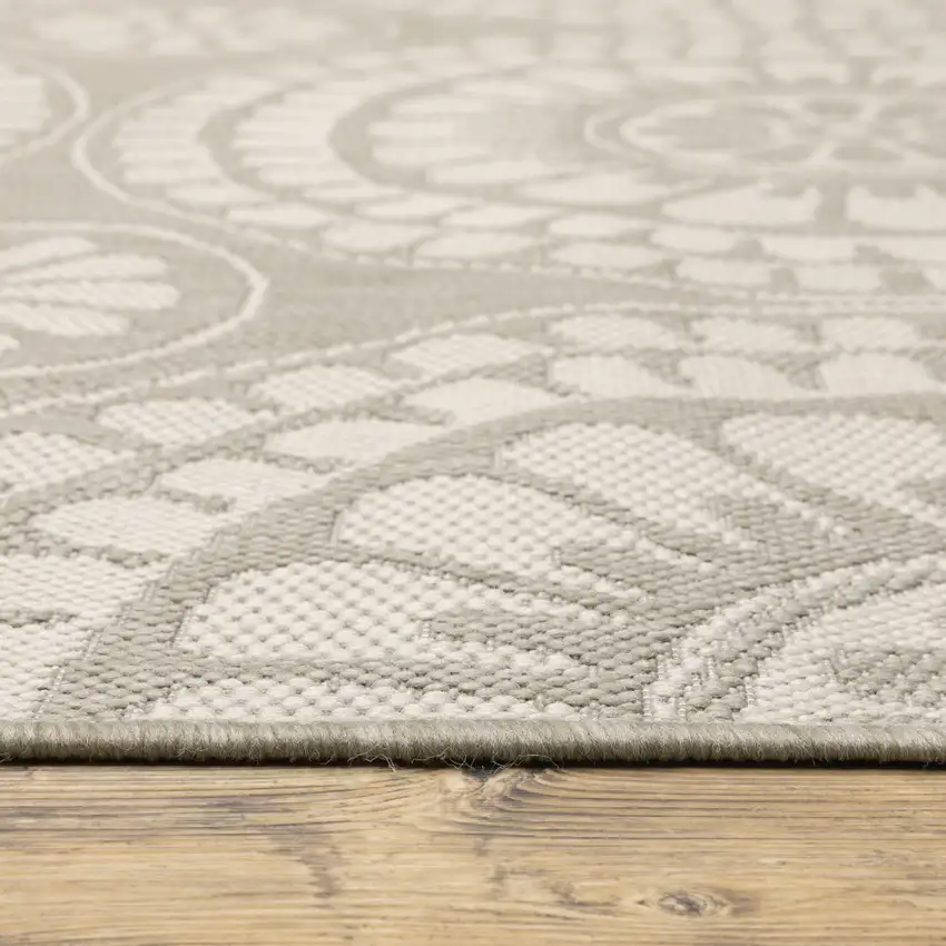 2' X 7' Grey Geometric Stain Resistant Indoor Outdoor Area Rug Photo 7