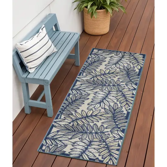 6' Ivory And Blue Indoor Outdoor Runner Rug Photo 2