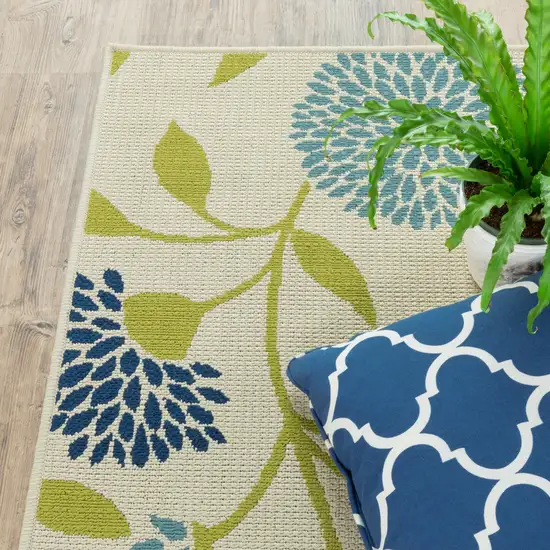 3' X 5' Ivory Floral Stain Resistant Indoor Outdoor Area Rug Photo 6