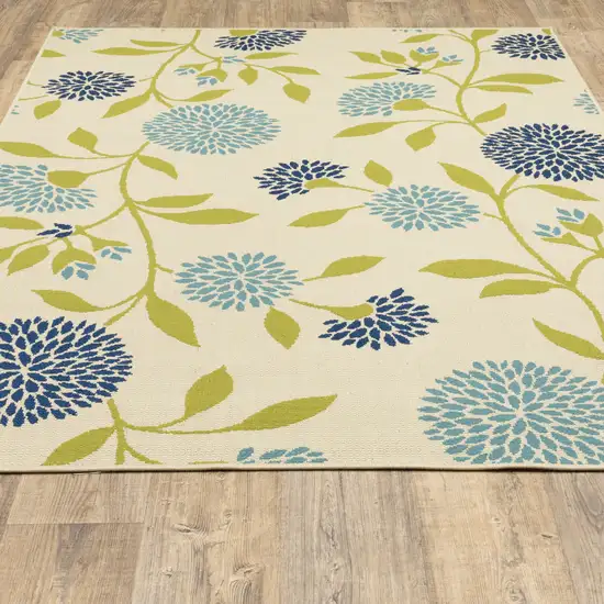 3' X 5' Ivory Floral Stain Resistant Indoor Outdoor Area Rug Photo 8