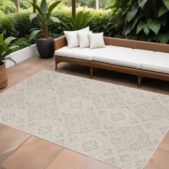Gray and Ivory Floral Stain Resistant Indoor Outdoor Area Rug Photo 1