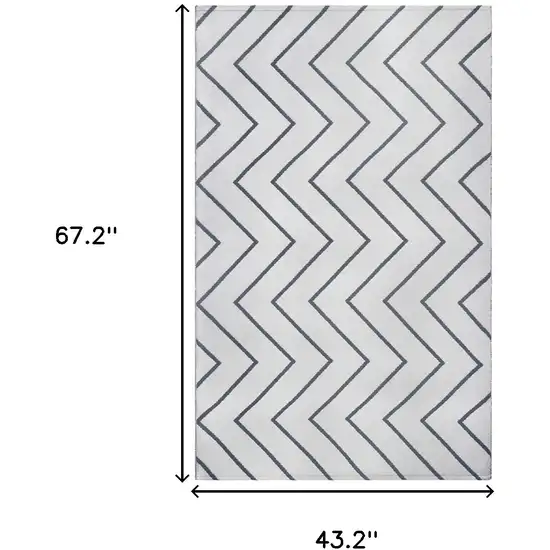 3' X 5' Ivory Waves Stain Resistant Indoor Outdoor Area Rug Photo 9