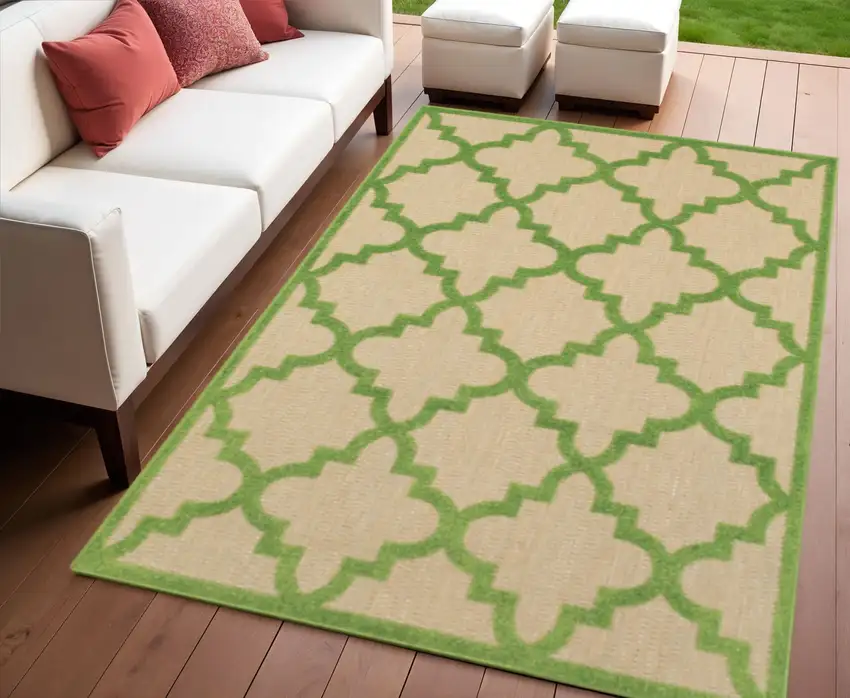 Green Geometric Stain Resistant Indoor Outdoor Area Rug Photo 1