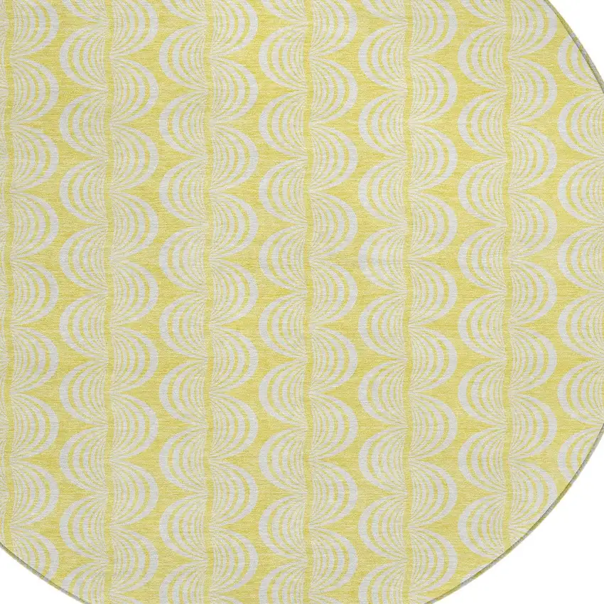 8' Yellow And Beige Round Ogee Washable Indoor Outdoor Area Rug Photo 5