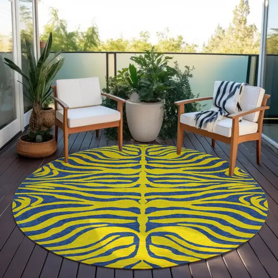 8' Yellow And Blue Round Animal Print Washable Indoor Outdoor Area Rug Photo 7