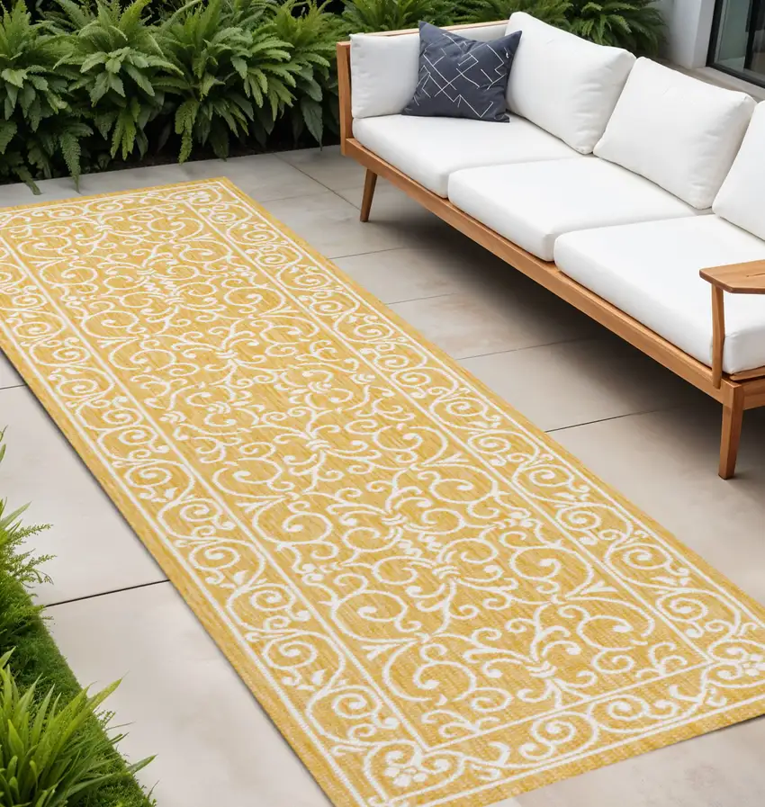 8' Yellow And Cream Medallion Indoor Outdoor Runner Rug Photo 1