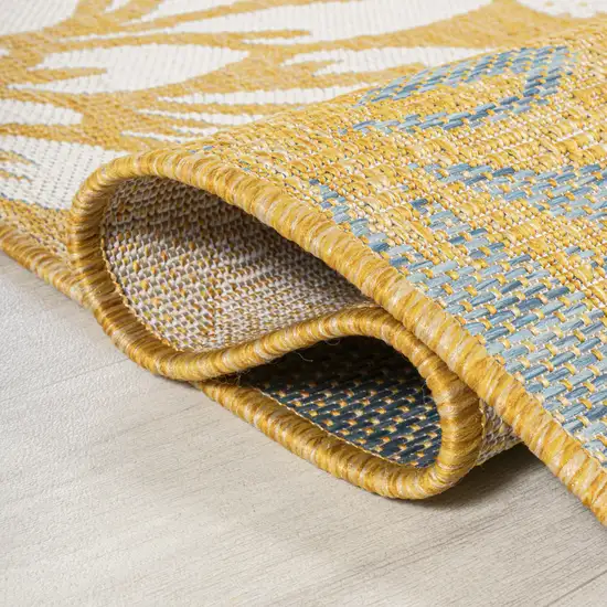 5' Yellow And Cream Round Floral Indoor Outdoor Area Rug Photo 9