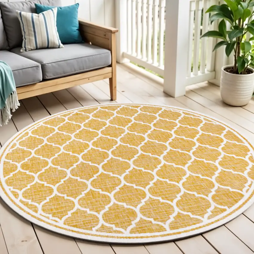 5' Yellow And Cream Round Geometric Indoor Outdoor Area Rug Photo 1