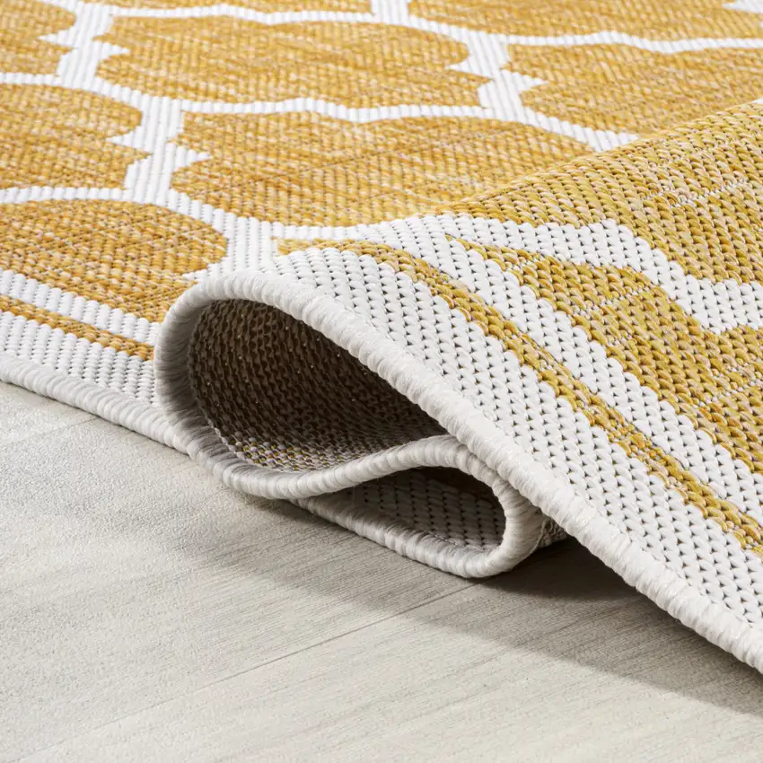 5' Yellow And Cream Round Geometric Indoor Outdoor Area Rug Photo 9