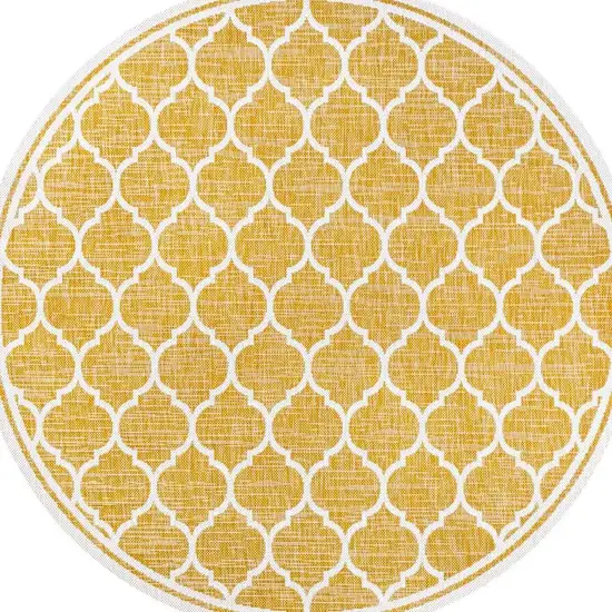 5' Yellow And Cream Round Geometric Indoor Outdoor Area Rug Photo 3