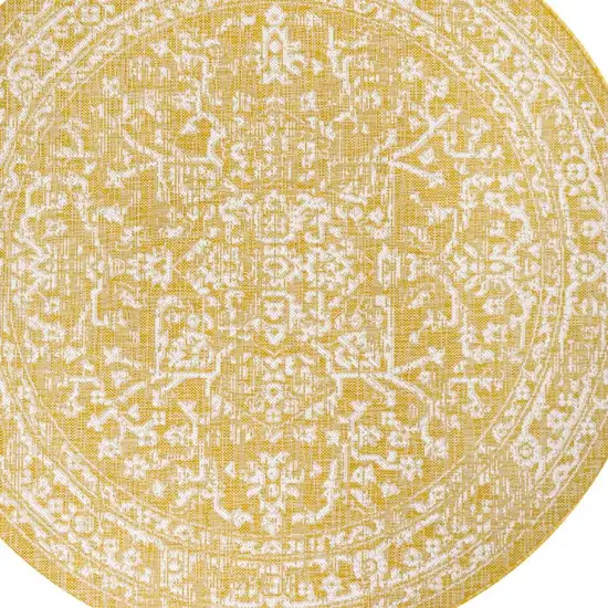 5' Yellow And Cream Round Medallion Indoor Outdoor Area Rug Photo 2