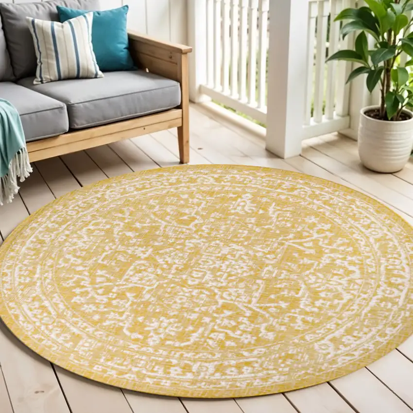 5' Yellow And Cream Round Medallion Indoor Outdoor Area Rug Photo 1