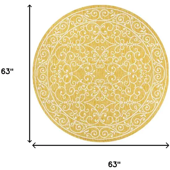 5' Yellow And Cream Round Medallion Indoor Outdoor Area Rug Photo 9