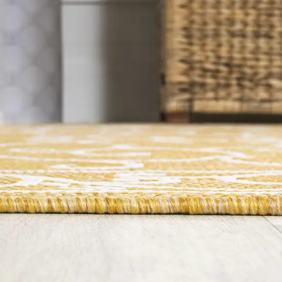 5' Yellow And Cream Round Medallion Indoor Outdoor Area Rug Photo 7