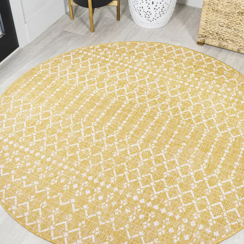 5' Yellow And Cream Round Trellis Indoor Outdoor Area Rug Photo 4